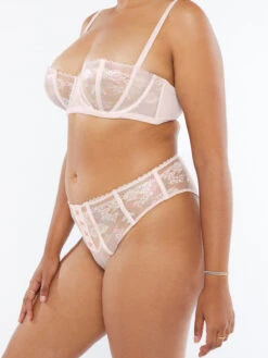 Caged Lace High-Waist Brazilian -Savage X Fenty CAGED LACE HIGH WAIST BRAZILIAN UD2148620 10184 3 1200x1600 1