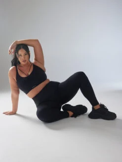 Curve Alert High-Waist Rib Legging -Savage X Fenty CURVE ALERT HIGH WAIST RIB LEGGING XB2353950 0687 4 1200x1600 1