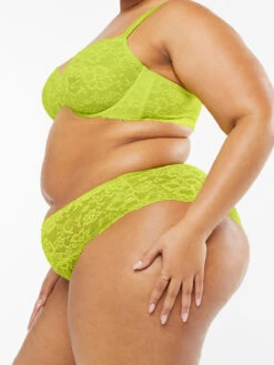 Floral Lace Cheeky -Savage X Fenty FLORAL LACE CHEEKY UD2147014 3208 3 1200x1600 1