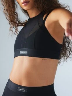 Lineup Medium-Impact Mesh Sports Bra -Savage X Fenty LINEUP MEDIUM IMPACT MESH SPORTS BRA SV2253875 0687 LAYDOWN 1200x1600 1
