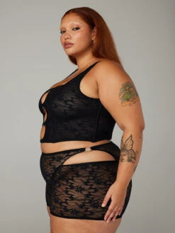 Link Up Lace Corset 11 Link Up Lace Corset -Savage X Fenty LINK UP LACE CORSET LI2355971 0687 4 1200x1600 1