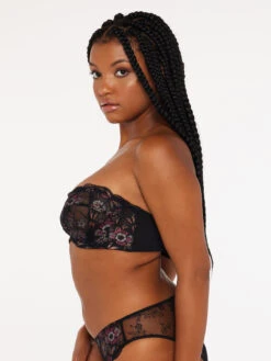 Nymph Nouveau Lace Strapless Bra 10 Nymph Nouveau Lace Strapless Bra -Savage X Fenty NYMPH NOUVEAU LACE STRAPLESS BRA BA2253519 5298 3 1200x1600 1